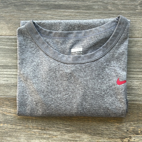 Men’s Nike fit dry tee - Picture 5 of 6